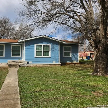 Rent this 2 bed house on Finders Keepers Market in 5th Street, Floresville