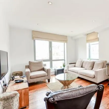 Image 4 - 37 Tynemouth Street, London, SW6 2QS, United Kingdom - Apartment for sale