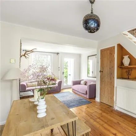 Image 3 - 5 Thorne Passage, London, SW13 0PA, United Kingdom - Townhouse for sale