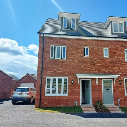 Rent this 3 bed duplex on 37 Hedgerow Way in Herefordshire, HR4 9FF