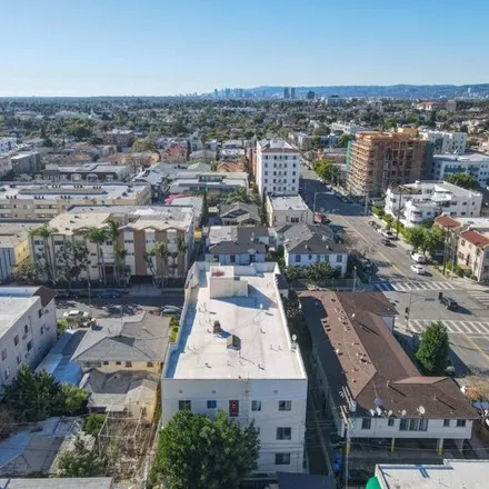 Image 9 - 814 South Saint Andrews Place, Los Angeles, CA 90005, USA - House for sale