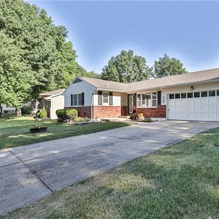 Image 2 - 15204 East 37th Terrace South, Independence, MO 64055, USA - House for sale