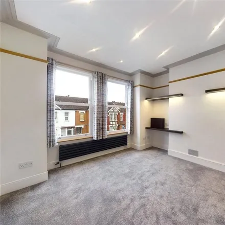 Image 3 - 10 Lawrence Road, London, W5 4XH, United Kingdom - Apartment for rent