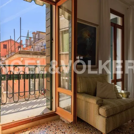 Image 4 - Fratelli Fosetti, Campo San Salvador, 30124 Venice VE, Italy - Apartment for rent