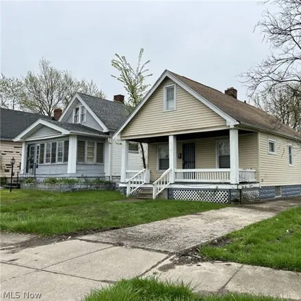 Image 3 - 12178 Revere Avenue, Cleveland, OH 44105, USA - House for sale