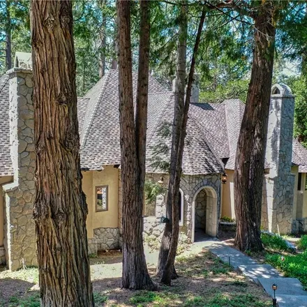 Image 3 - 28983 Partridge Place, Cedar Glen, Lake Arrowhead, CA 92321, USA - House for sale