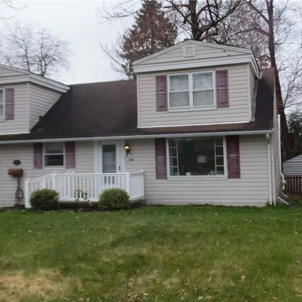 Buy this 3 bed house on 1411 Elmwood Avenue Southwest in North Canton, OH 44720