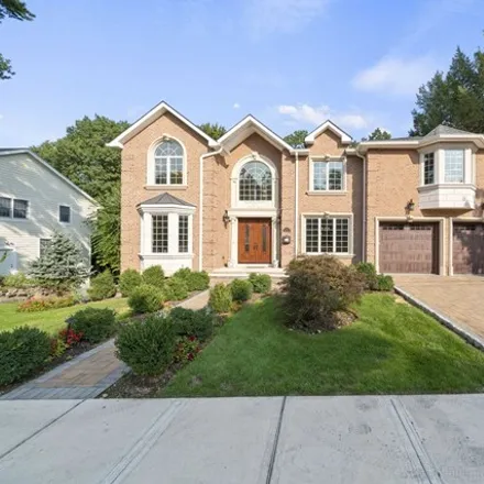 Buy this 5 bed house on 80 Robinhood Road in Closter, Bergen County