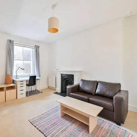 Image 4 - 44 Courtfield Gardens, London, SW5 0LX, United Kingdom - Apartment for rent