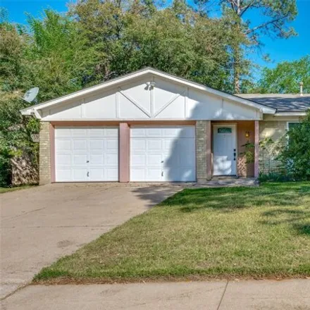 Buy this 3 bed house on 2333 Harvard Drive in Arlington, TX 76015