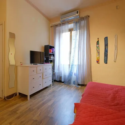 Rent this 5 bed room on Via Muzio Attendolo in 21, 00176 Rome RM