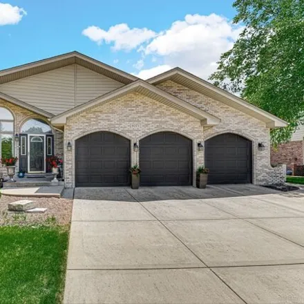 Buy this 3 bed house on 8073 Stonegate Dr in Tinley Park, Illinois
