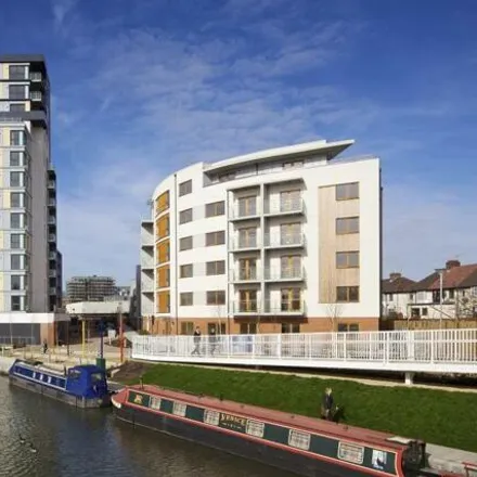 Buy this 1 bed apartment on Holinger Court in Atlip Road, London