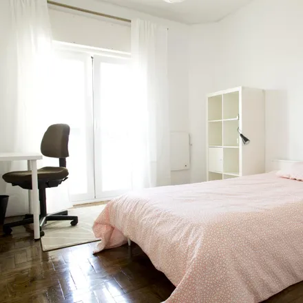 Rent this 4 bed room on Largo João Vaz in 1700-046 Lisbon, Portugal