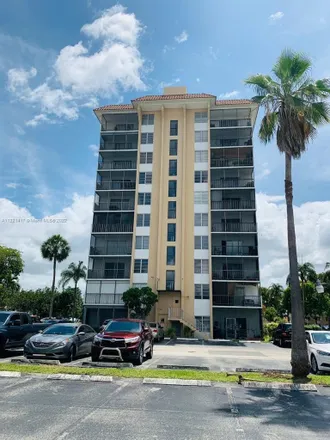 Buy this 1 bed condo on Inverrary Country Club in 3840 Inverrary Boulevard, Lauderhill