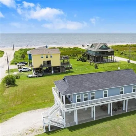 Image 2 - 837 South Tinkle Lane, Galveston County, TX 77650, USA - House for sale