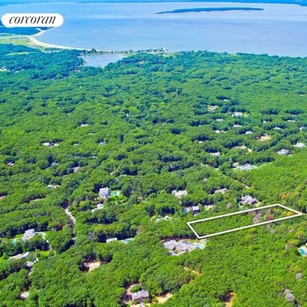 Image 3 - 136 Middle Line Highway, Water Mill, Suffolk County, NY 11968, USA - House for sale