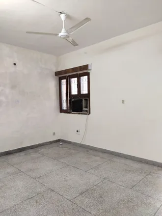 Rent this 2 bed apartment on unnamed road in Sarita Vihar, - 110076