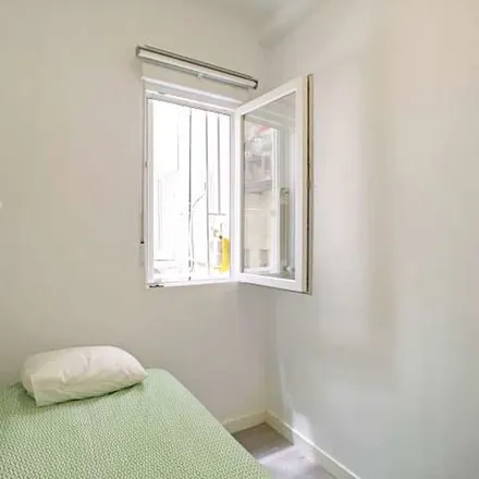 Image 5 - Paseo de las Acacias, 4, 28005 Madrid, Spain - Apartment for rent