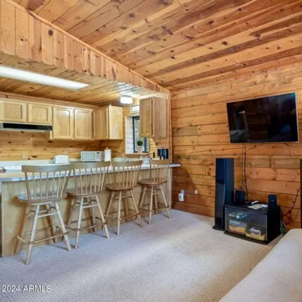 Image 9 - 1982 Christmas Pine Circle, Navajo County, AZ 85933, USA - House for sale