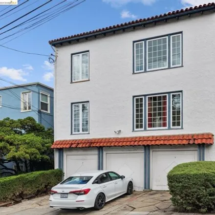 Buy this 4 bed house on 2527 8th Avenue in Oakland, CA 94622