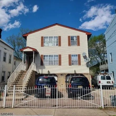 Image 2 - 865 Rebecca Place, Union Square, Elizabeth, NJ 07201, USA - House for sale