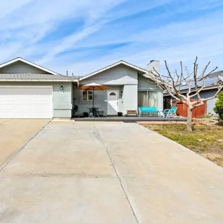 Buy this 4 bed house on 299 San Benito Street in Avenal, CA 93204