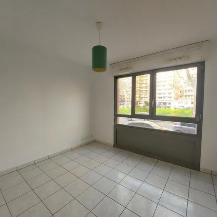 Rent this 1 bed apartment on 39B Rue des Amidonniers in 31000 Toulouse, France