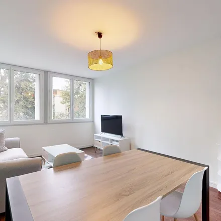Rent this 1 bed apartment on Résidence Dufau II in Avenue Henri Dunant, 64000 Pau