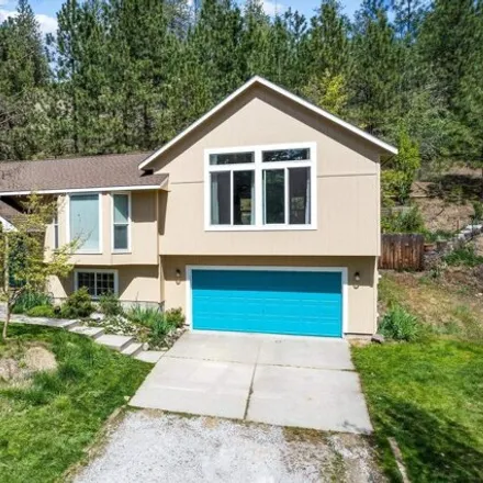 Buy this 4 bed house on 113 E Wynot Dr in Nine Mile Falls, Washington