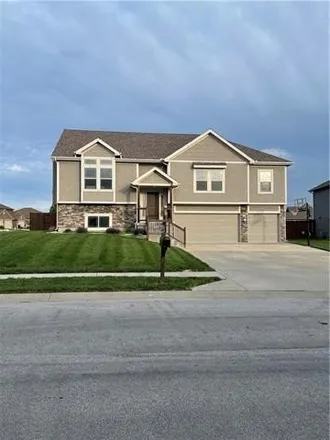 Buy this 4 bed house on 6959 Northeast 116th Terrace in Kansas City, MO 64156