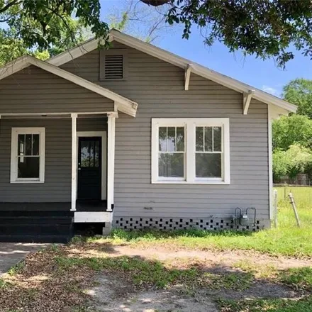 Rent this 2 bed house on Oakdale Baptist Church in Gayle Street, Mobile