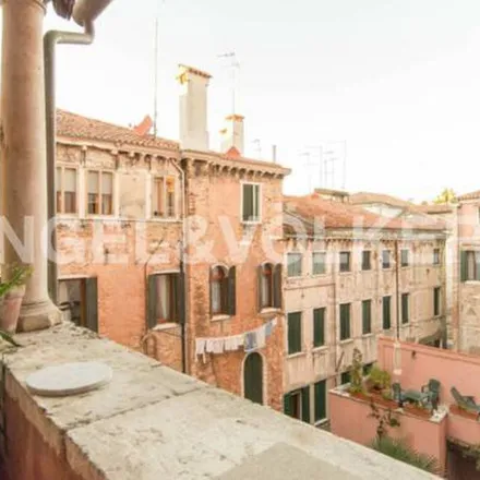 Image 5 - Sotto Sopra Intimo e Merceria, 6368, 30122 Venice VE, Italy - Apartment for rent