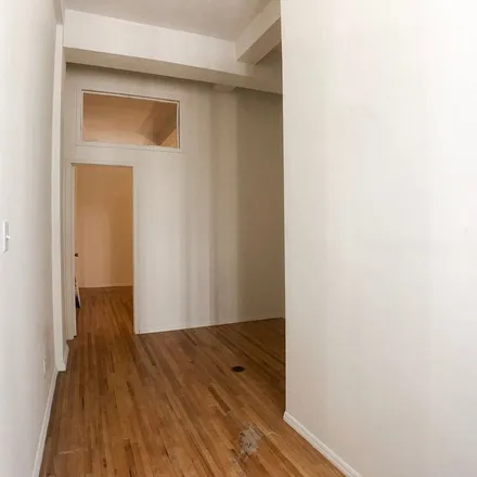 Rent this 3 bed apartment on FedEx Office in Park Avenue South, New York
