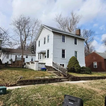 Buy this 3 bed house on 450 South Ash Street in Carbondale, IL 62901