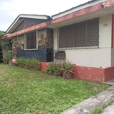 Buy this 4 bed house on Presidente Juan de Dios Martínez Mera in 090909, Guayaquil