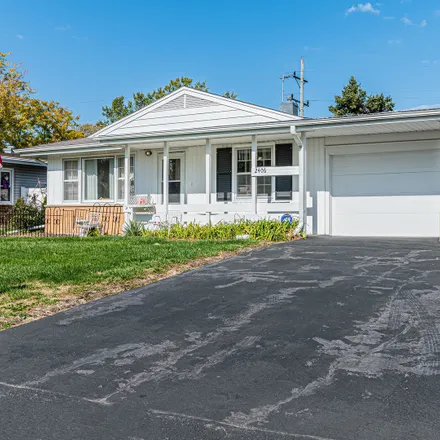 Buy this 3 bed house on 2406 Central Road in Williamsburg, Rolling Meadows