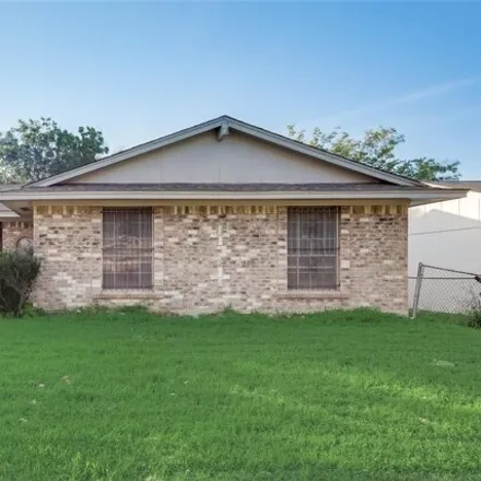Buy this 4 bed house on 3781 Softcloud Drive in Dallas, TX 75241