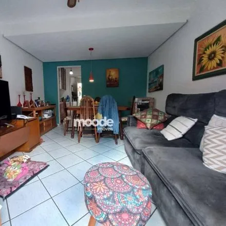 Buy this 2 bed house on Rua Pedro Inácio de Araújo in Rio Pequeno, São Paulo - SP