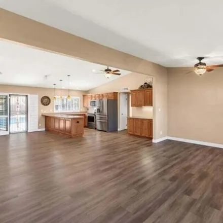 Image 7 - 437 East Marconi Avenue, Phoenix, AZ 85022, USA - House for sale