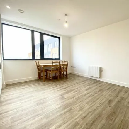 Image 4 - Beckford House, 1 Carmen Beckford Street, Bristol, BS6 5EQ, United Kingdom - Room for rent