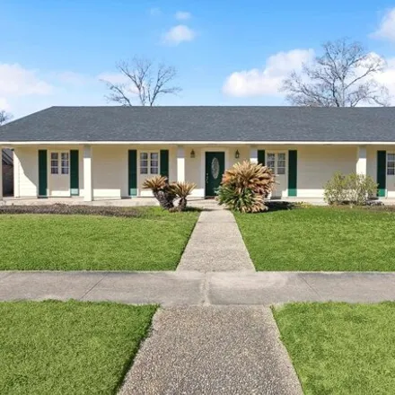 Buy this 4 bed house on 4766 Parkoaks Drive in Parkview East, Baton Rouge