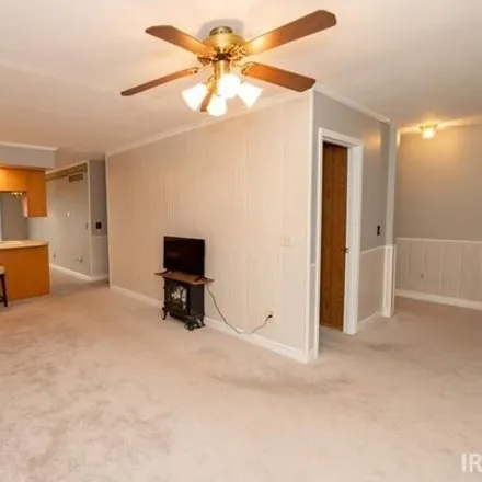 Image 2 - 2017 Aberdeen Drive, South Bend, IN 46614, USA - Condo for sale