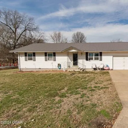 Buy this 3 bed house on 984 Hagny Street in Lamar, MO 64759
