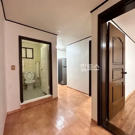 Rent this 2 bed apartment on 서울특별시 마포구 망원동 433-8