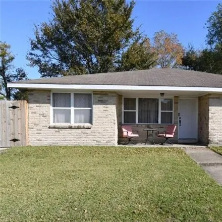 Buy this 3 bed house on 5019 Sierra Madre Street in New Orleans, LA 70127