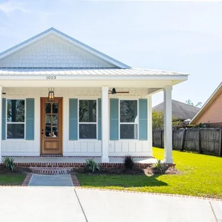Buy this 3 bed house on 1019 Nancy Place in Handsboro, Gulfport