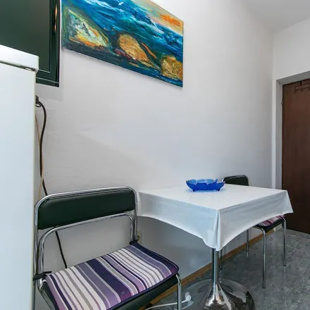 Image 9 - 21330 Gradac, Croatia - Apartment for rent
