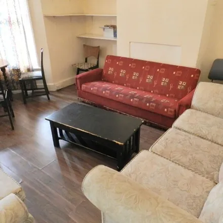 Image 5 - 28 Cowley Road, Oxford, OX4 1HZ, United Kingdom - Apartment for rent