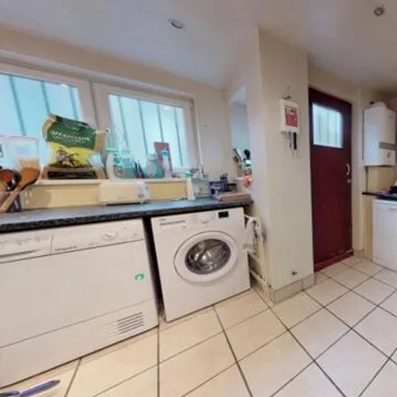 Rent this 5 bed townhouse on Hartley Grove in Leeds, LS6 2LD